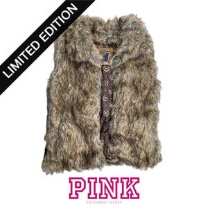 𝕍𝕚𝕟𝕥𝕒𝕘𝕖 VS PINK Faux Fur Vest